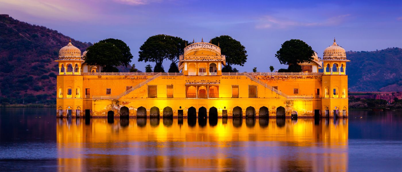 Delhi Agra Same Day Tour By Tempo Traveller